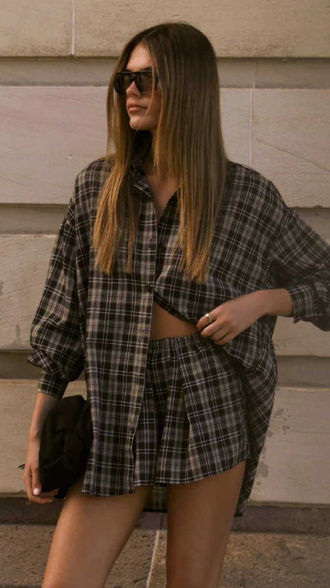 Arli Shorts - Black/Beige Plaid - Image 13