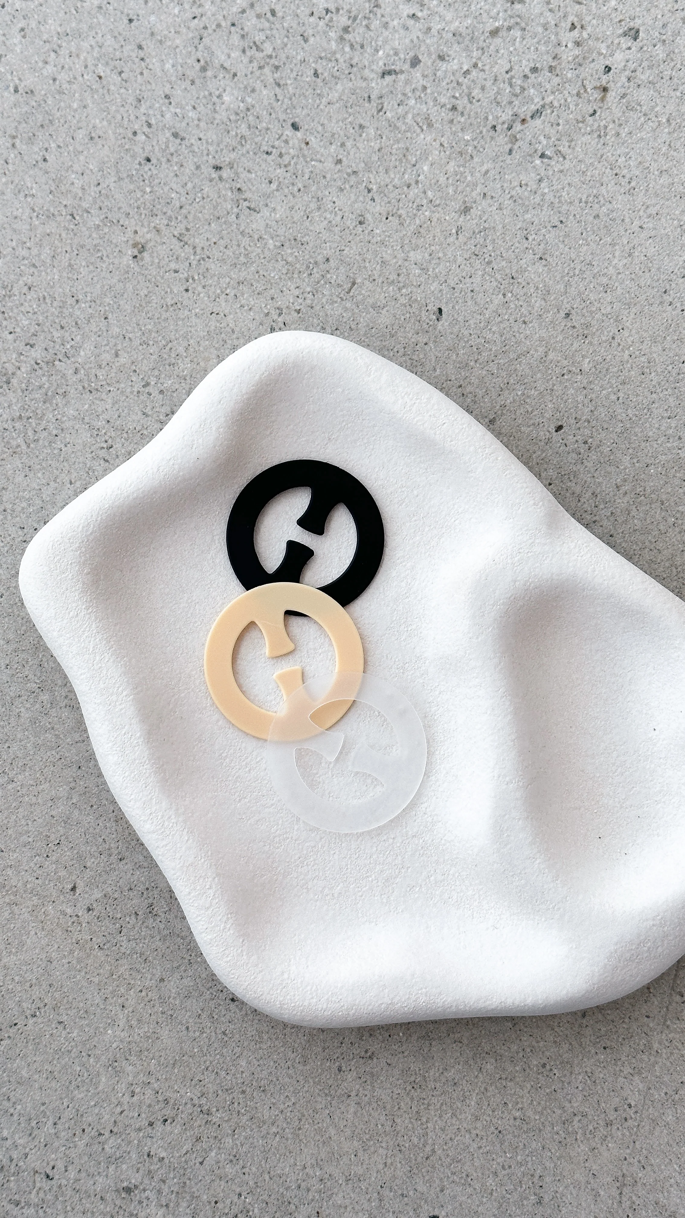 Bra Clips 3 Pack - Clear/Nude/Black - Image 4