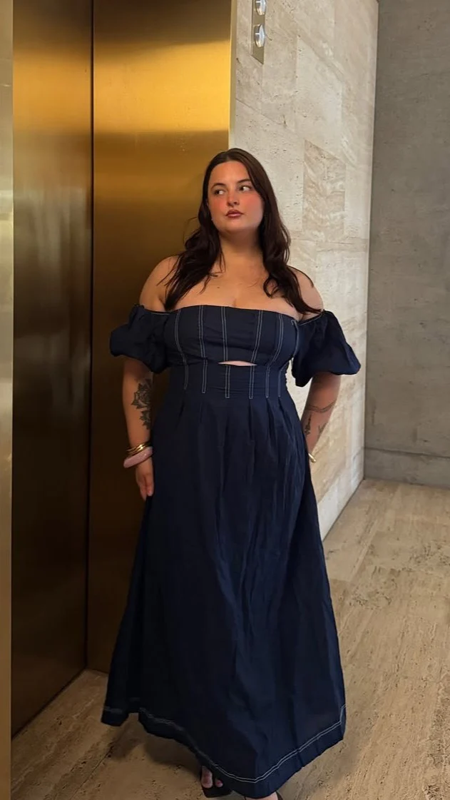 Claira Midi Dress - Navy - Image 11