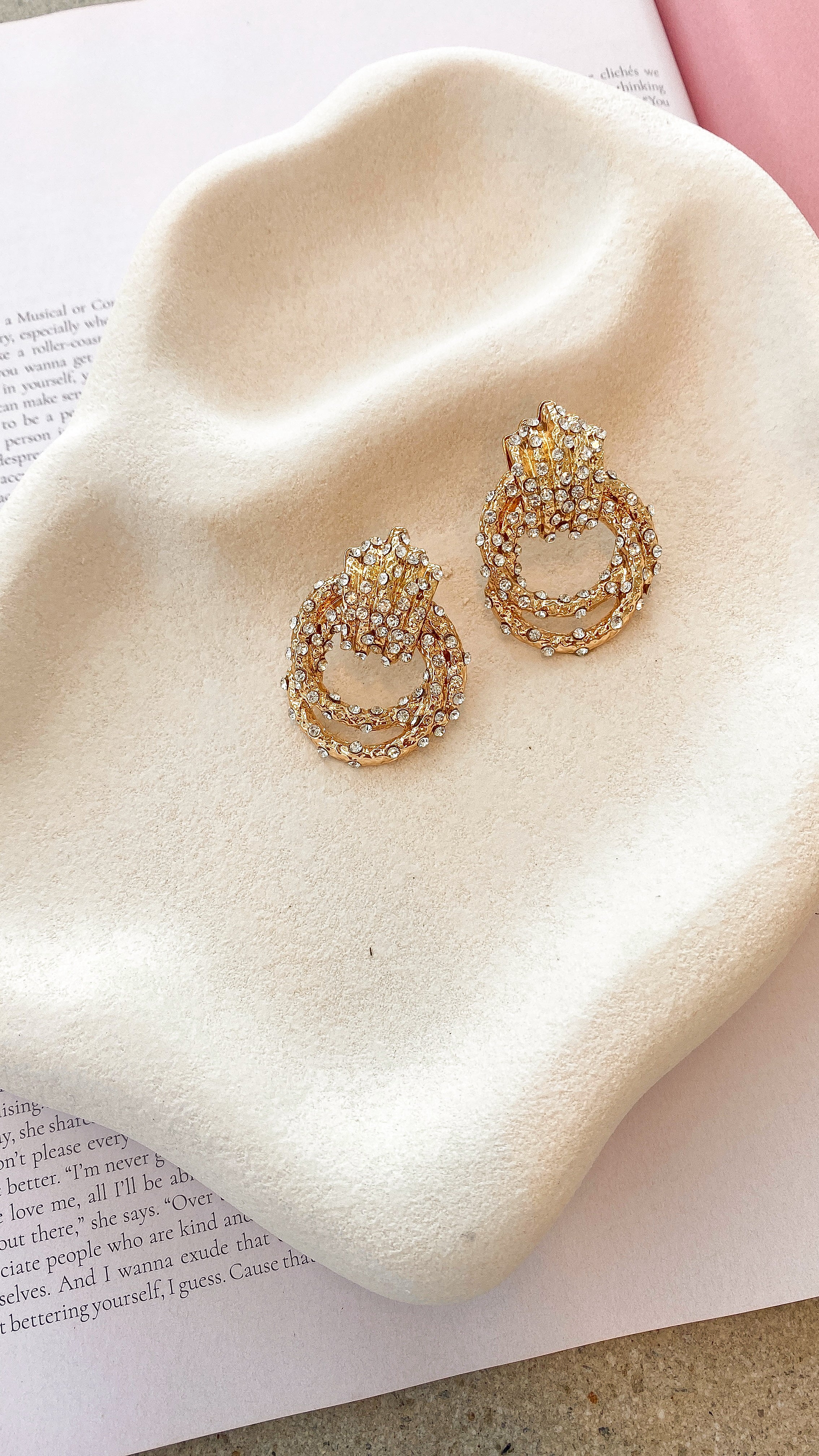 Èala Earrings - Gold - Image 3