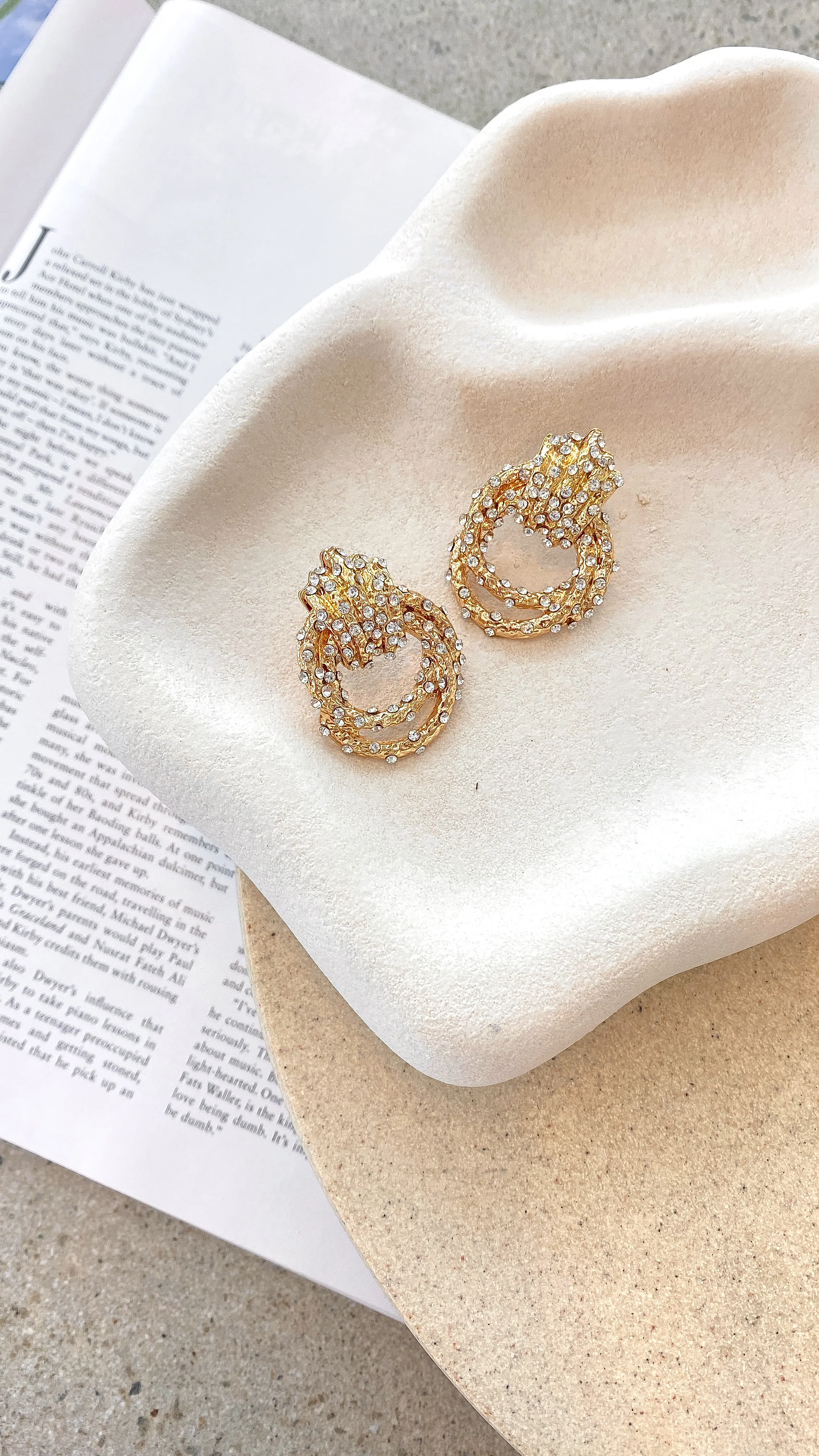 Èala Earrings - Gold - Image 5
