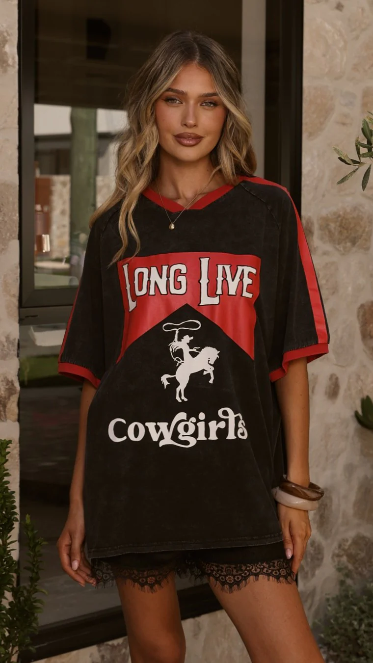 Long Live Cowgirls Oversized Tee - Black/Red - Image 3