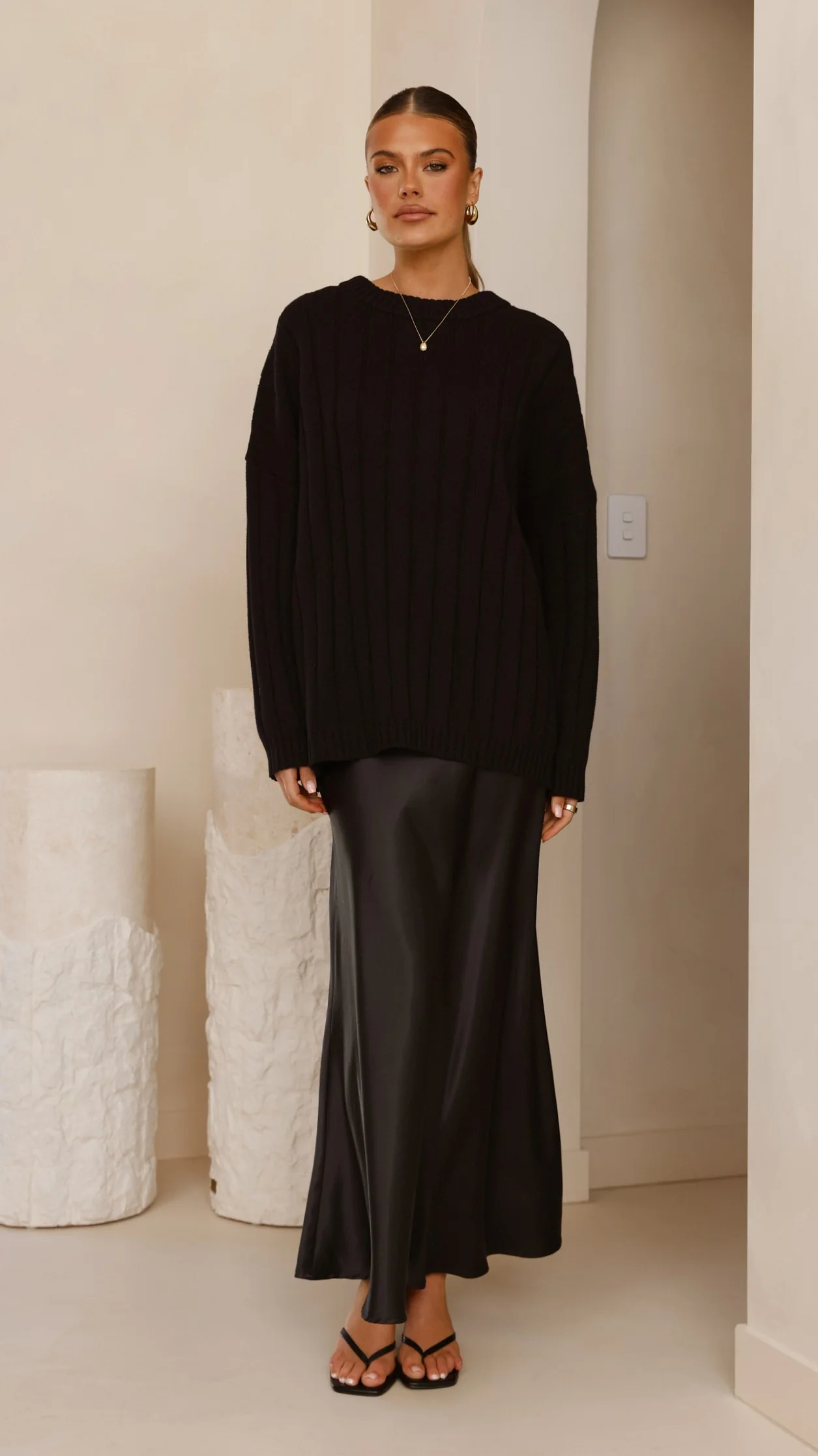 Naiva Oversized Knit - Black - Image 12