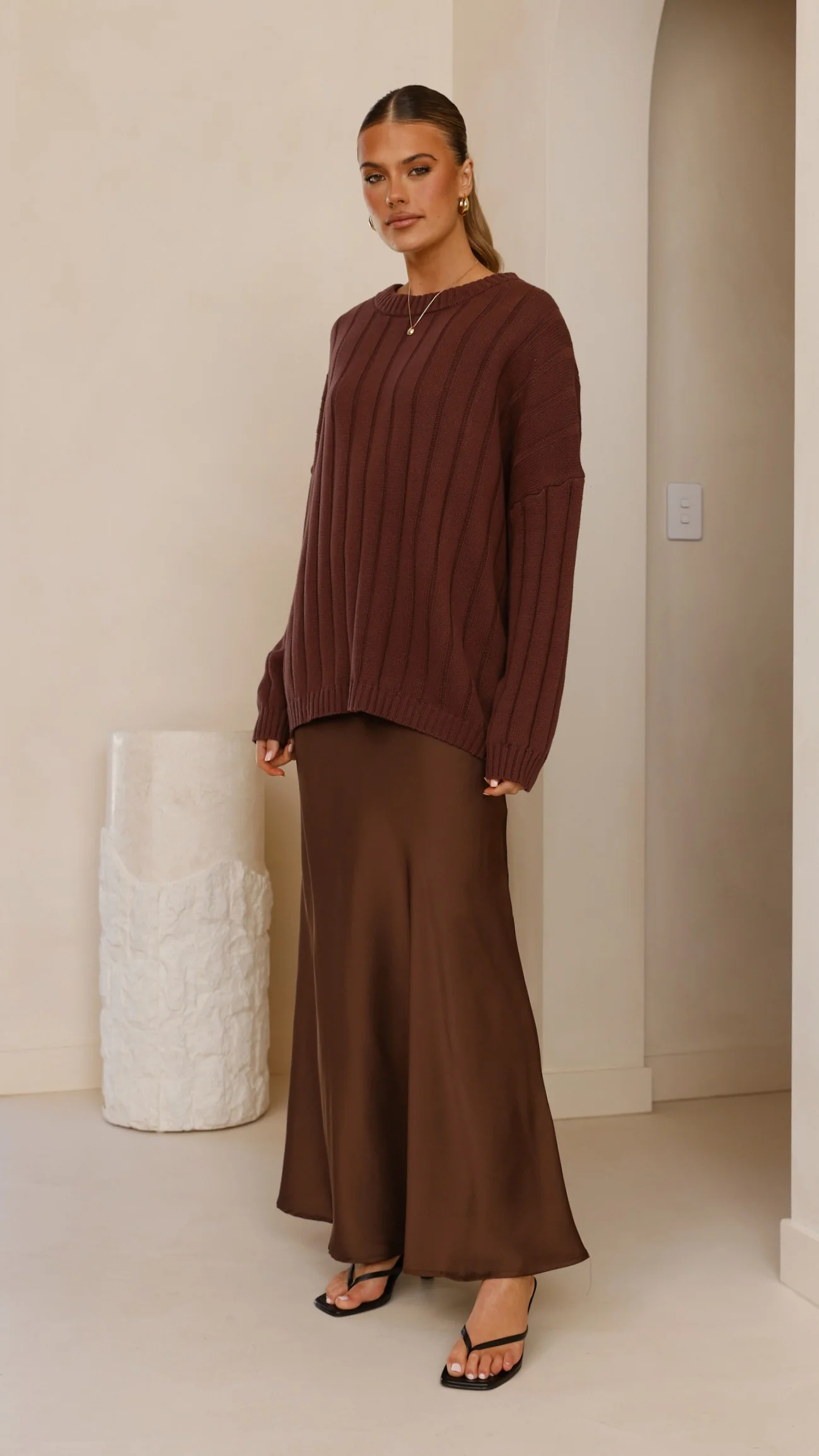 Naiva Oversized Knit - Brown - Image 11