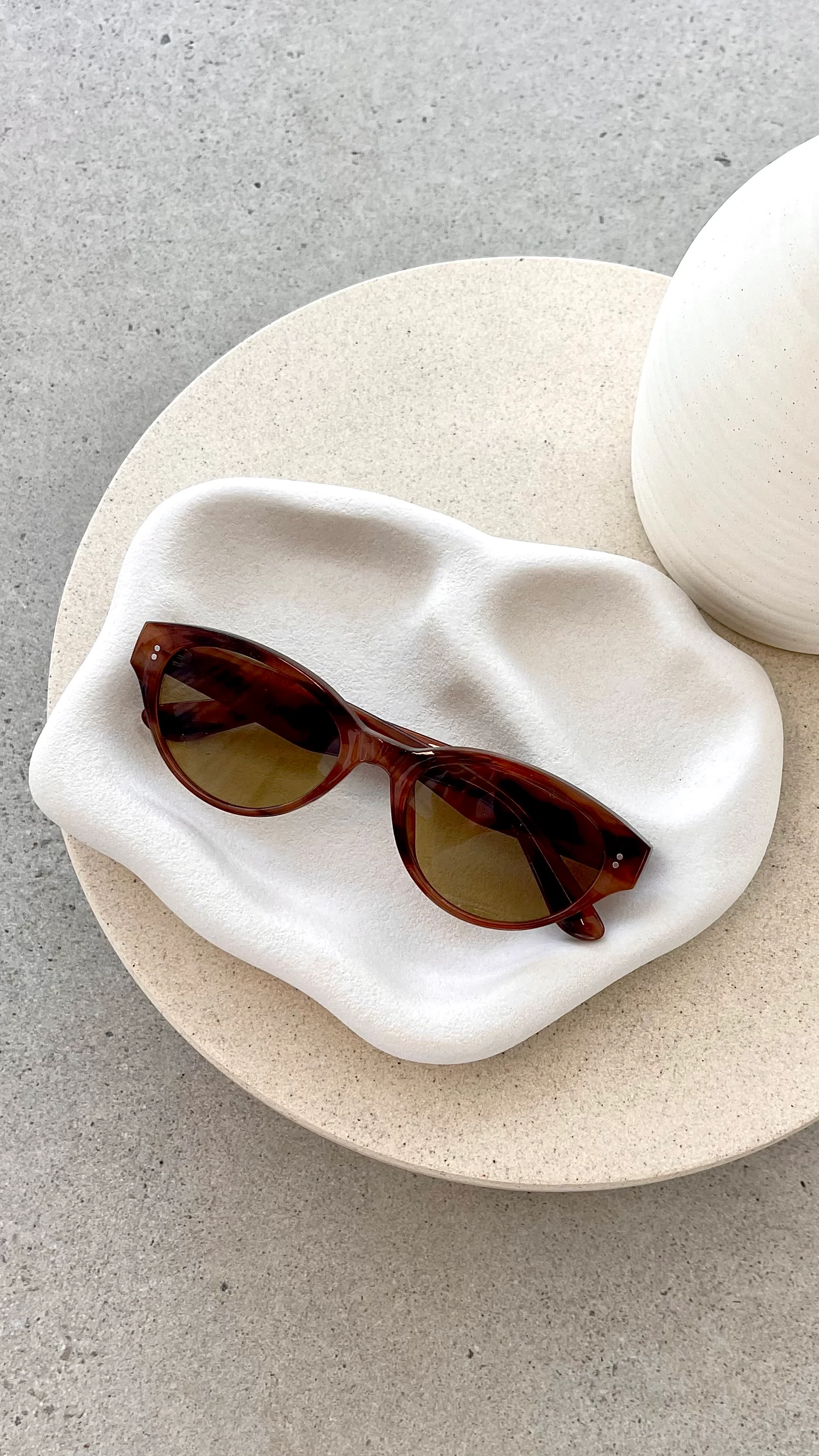Quincia Sunglasses - Tort - Image 3