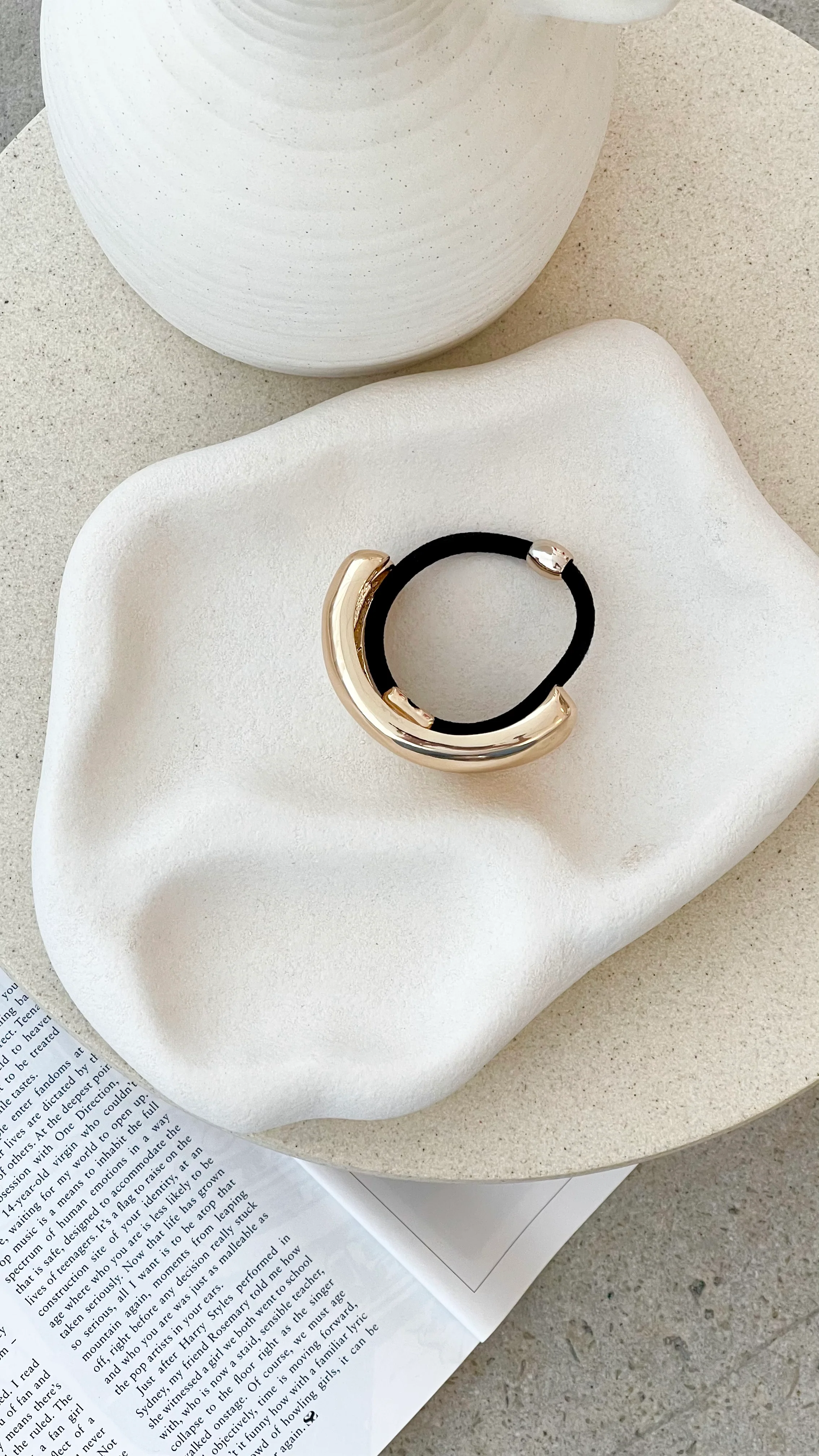 Saku Hair Tie - Gold - Image 3