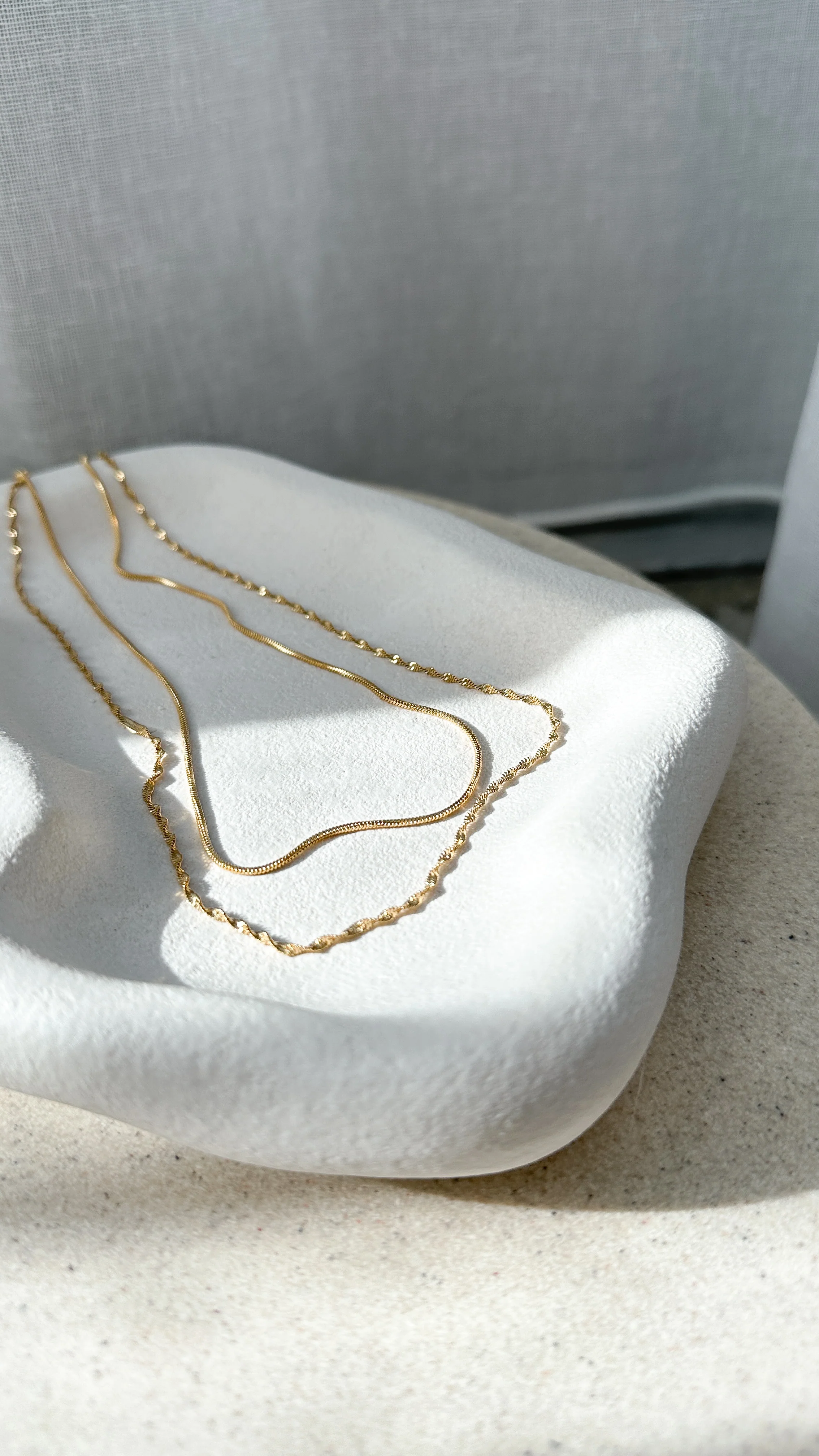 Sarah Twist Necklace Set - Gold - Image 2