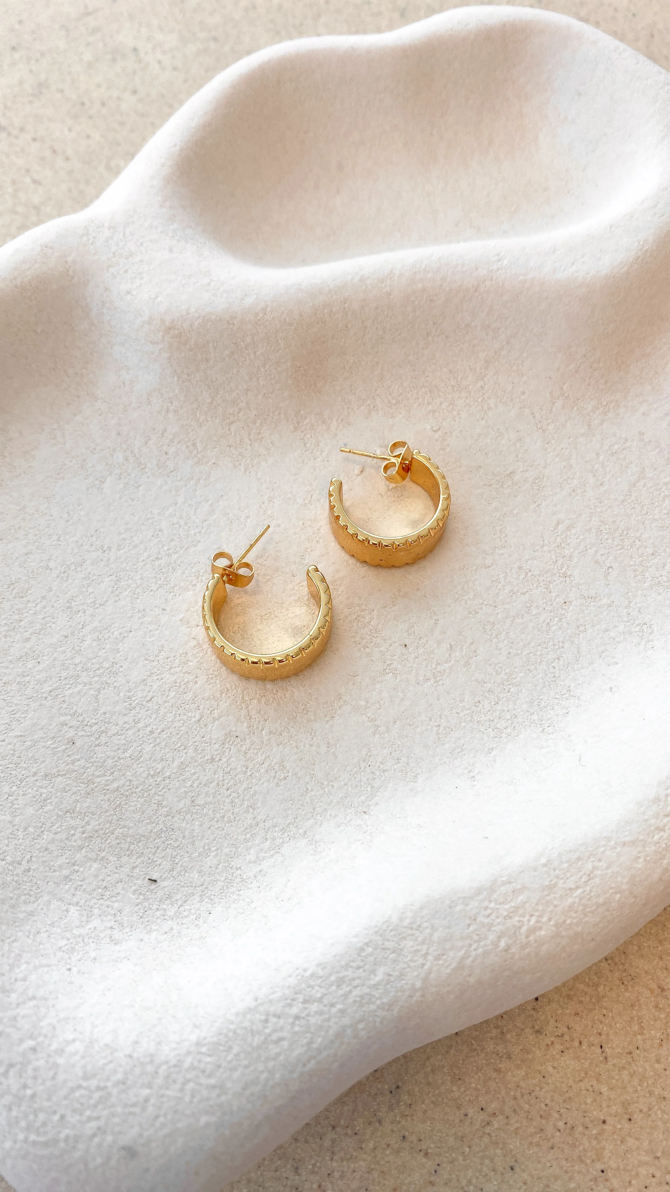 Silvia Earrings - Gold - Image 4