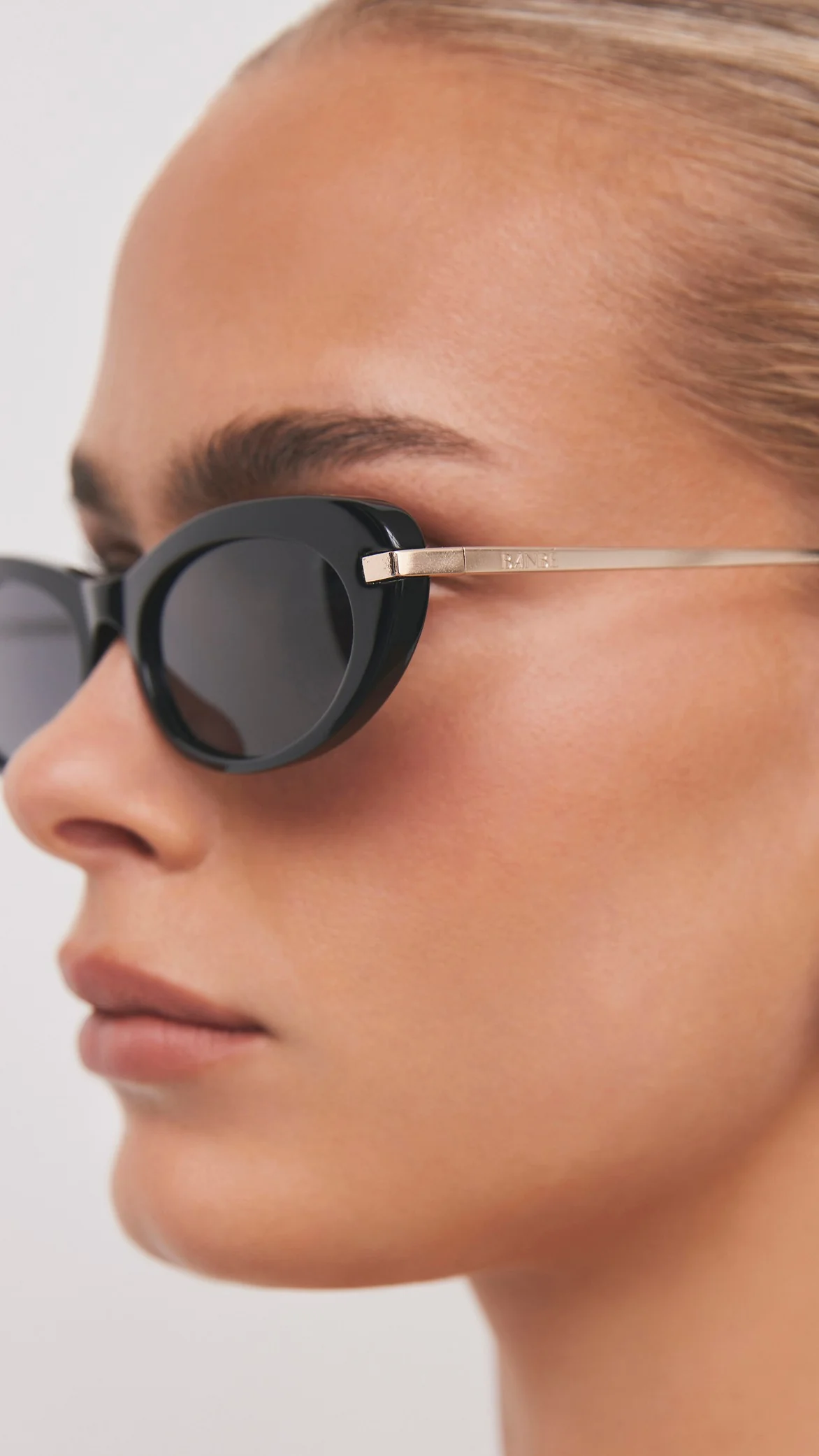 The Rae Sunglasses - Black / Black - Image 6