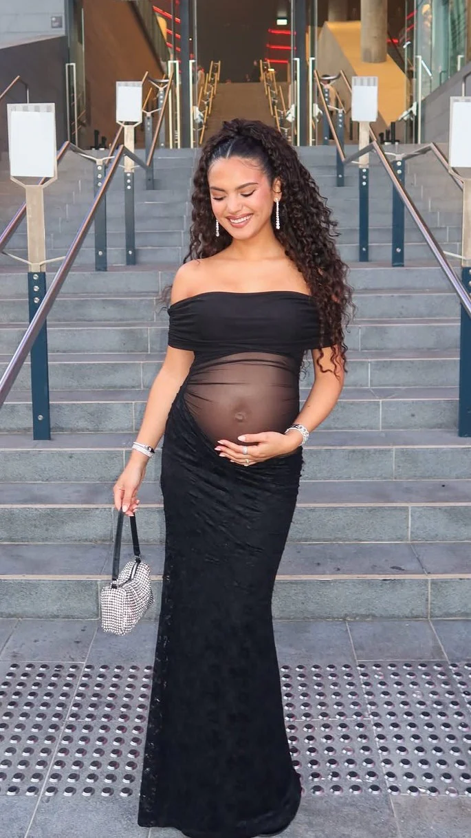 Tiarna Off The Shoulder Maxi Dress - Black - Image 11