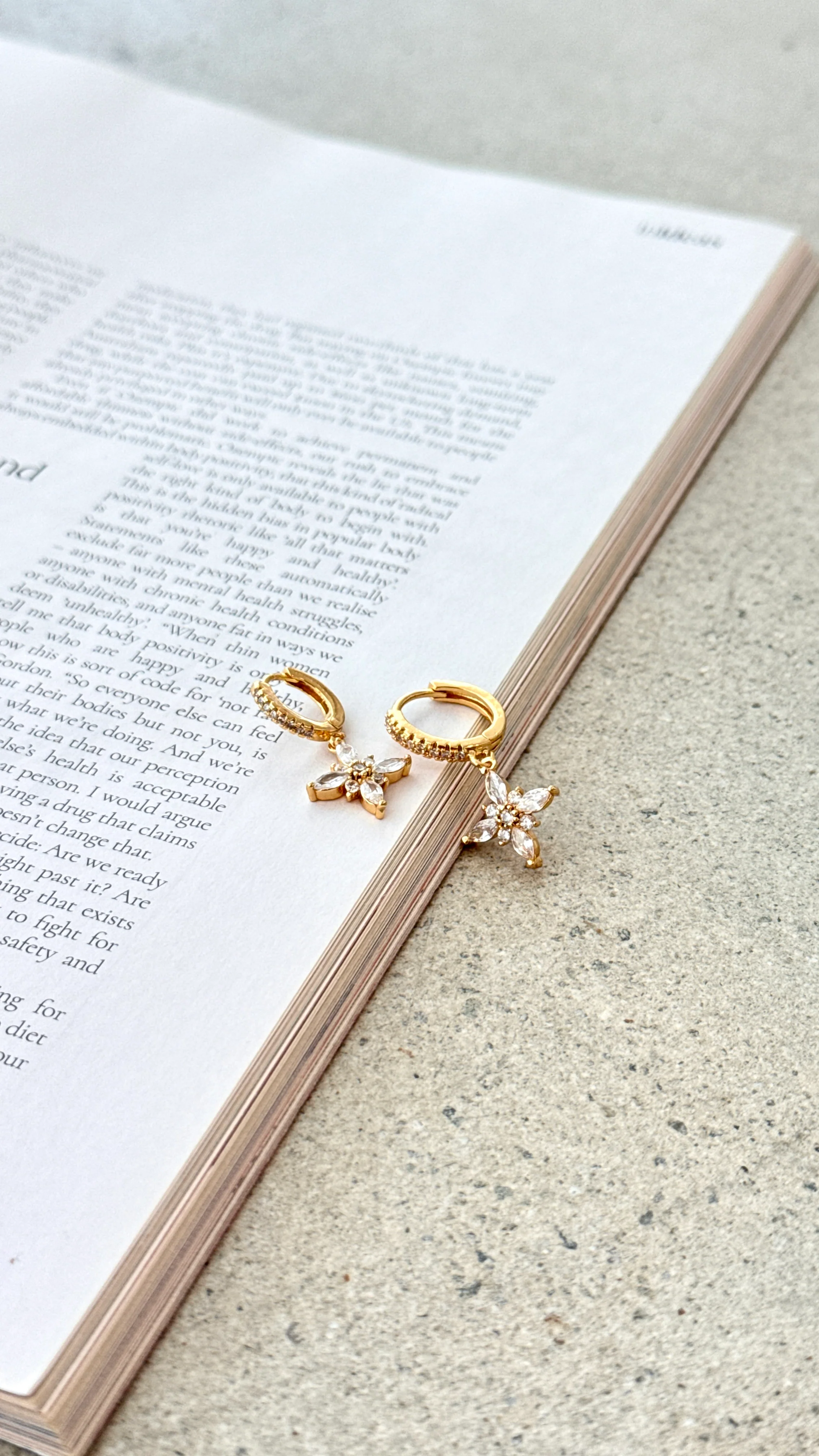 Toni Earrings - Gold - Image 5