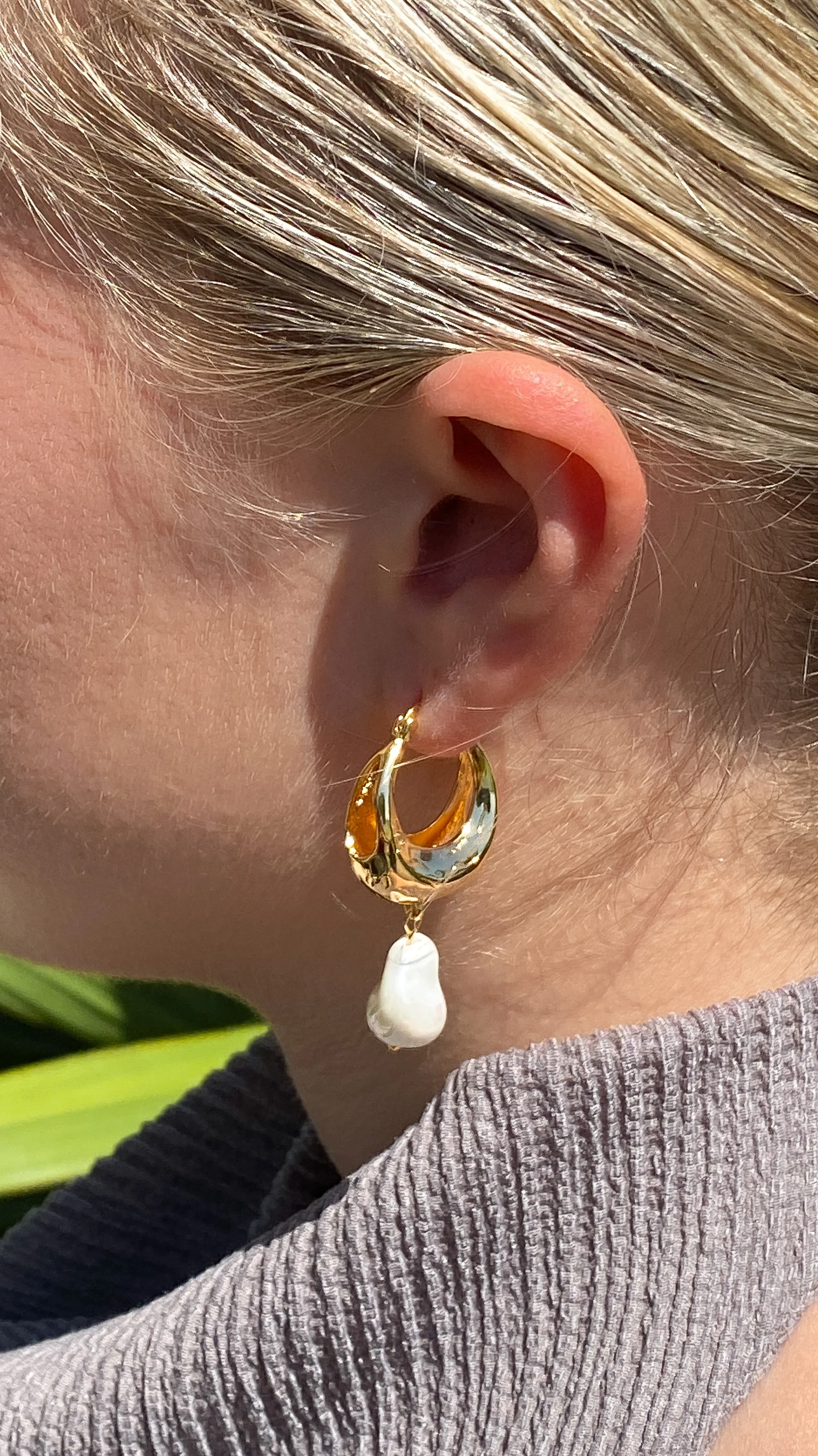 Wandrea Earrings - Gold - Image 5