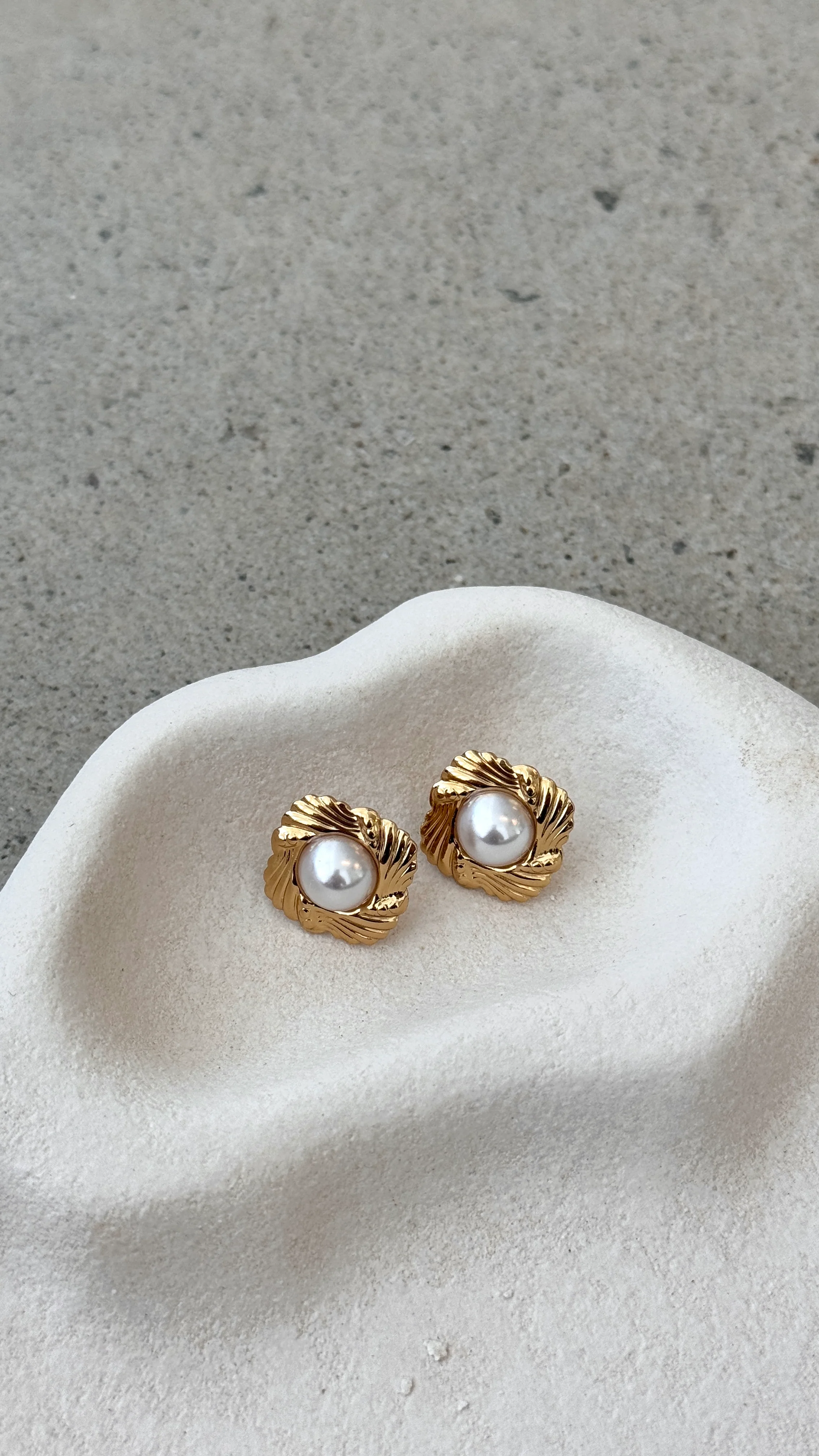 Yasmine 14K Gold Earrings - Gold / Pearl - Image 4