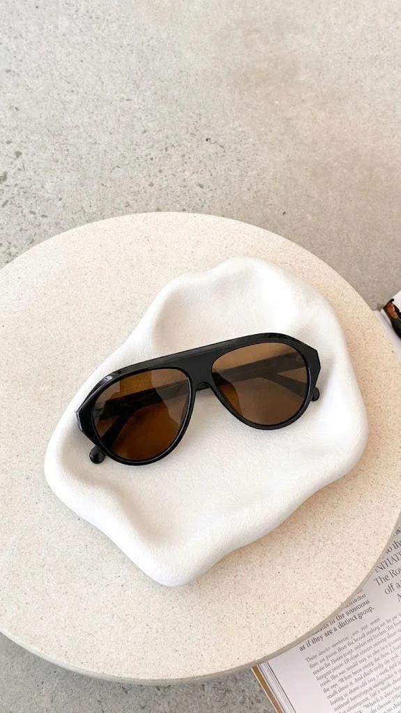 Zaeli Sunglasses - Black/Brown