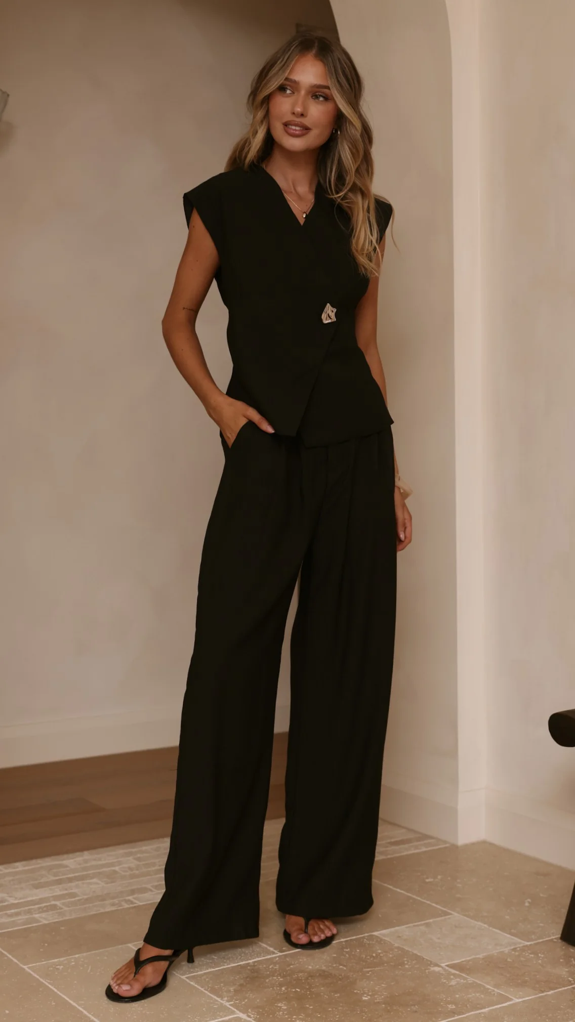 Zahira Vest Top - Black - Image 6